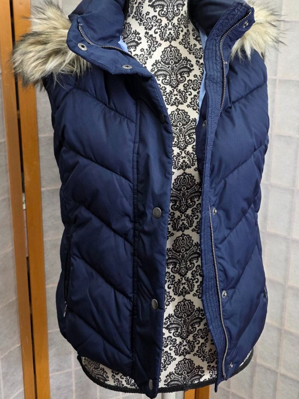 Gap Outdoor Edition Winter Warmth Puffer Vest - Small